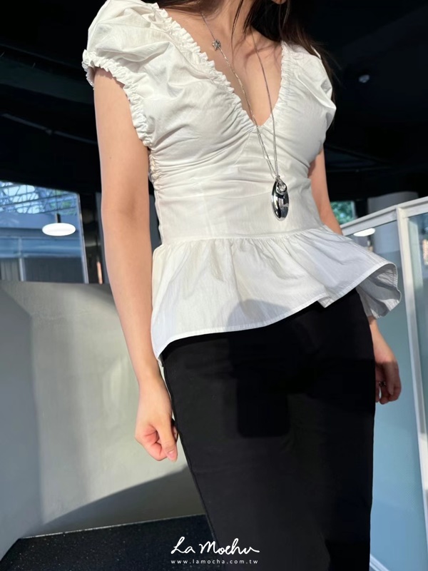 澎袖深V領澎下擺性感上衣